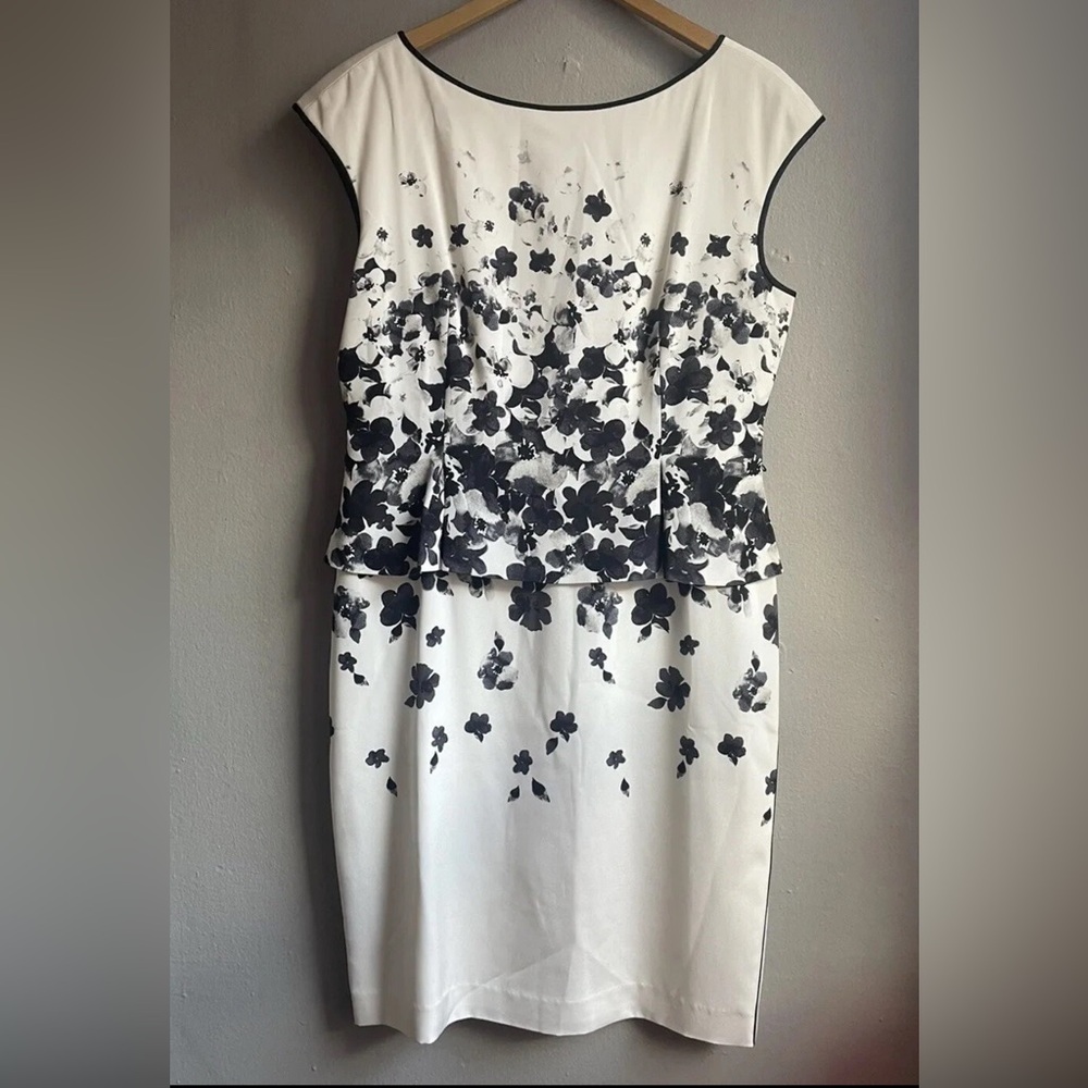 St. John Silk Black White Floral Dress 10 L